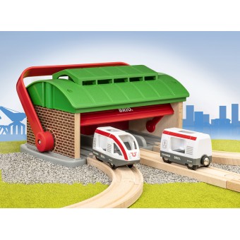 BRIO World - Train Garage with Handle