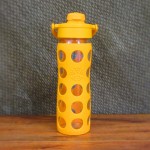 Glass Water Bottle with Flip Cap and Silicone Sleeve 475ml - Collegiate Yellow - LifeFactory - BabyOnline HK